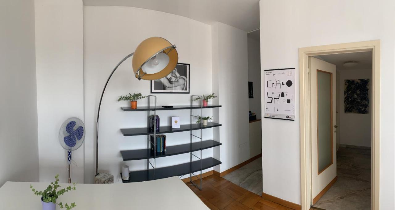 Monolocale Con Vista Su Milano Apartamento Exterior foto